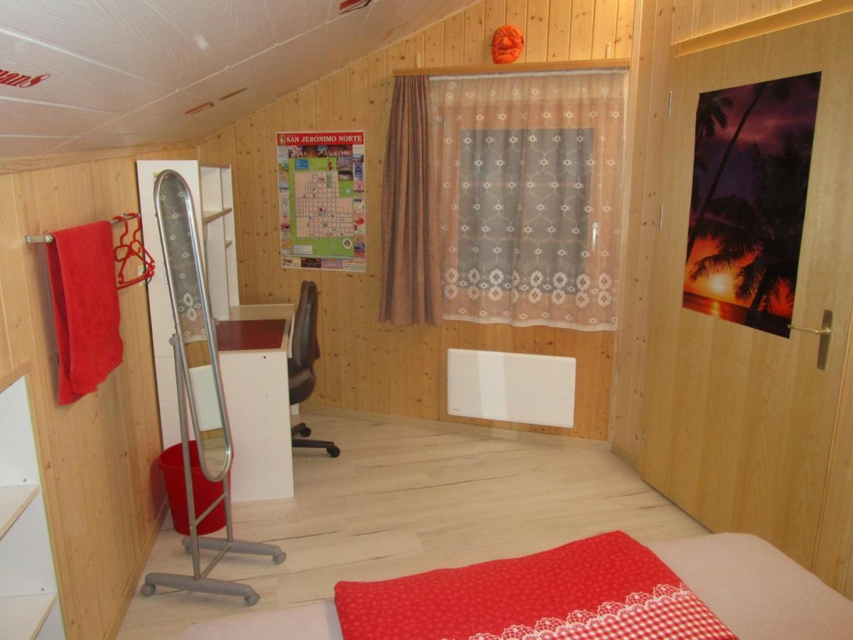 Postman8 - Bed And Breakfast Stalden Luaran gambar