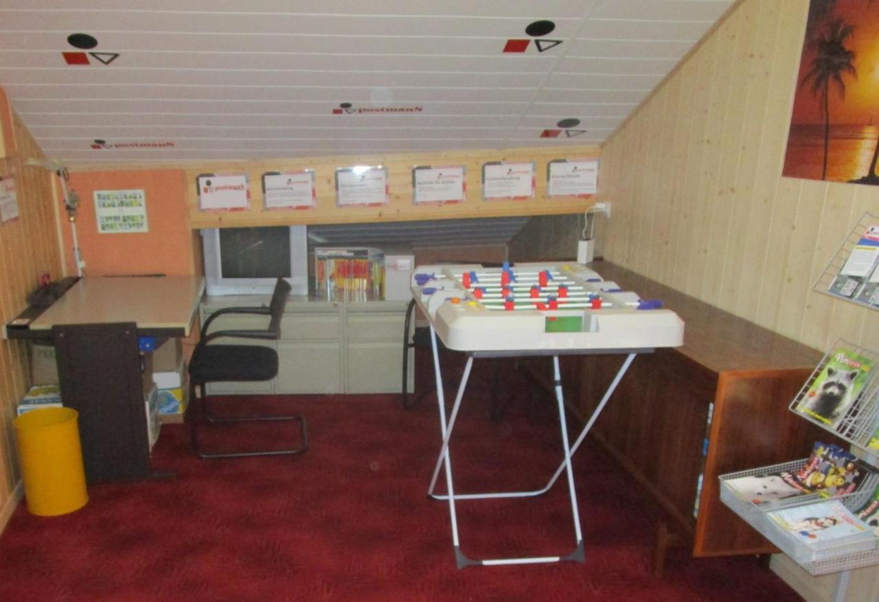 Postman8 - Bed And Breakfast Stalden Luaran gambar