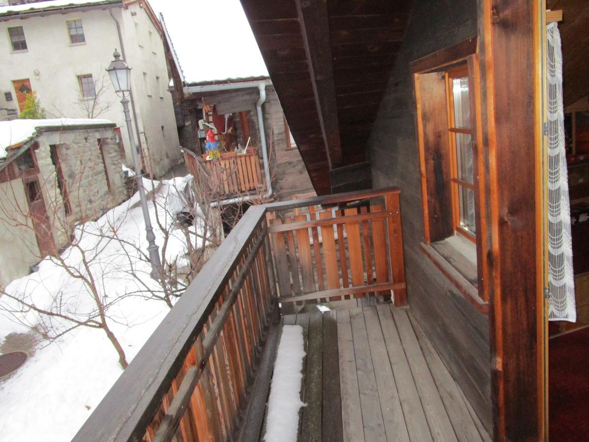 Postman8 - Bed And Breakfast Stalden Luaran gambar